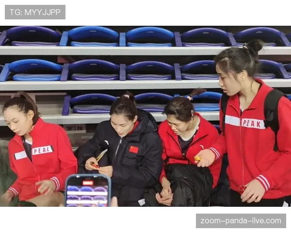 仲满外卖一单三千，边吃边跟队友嘻嘻哈哈，我刷到那一刻懵了