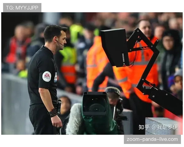 VAR判罚为何屡遭质疑？深度解读争议背后的规则盲区