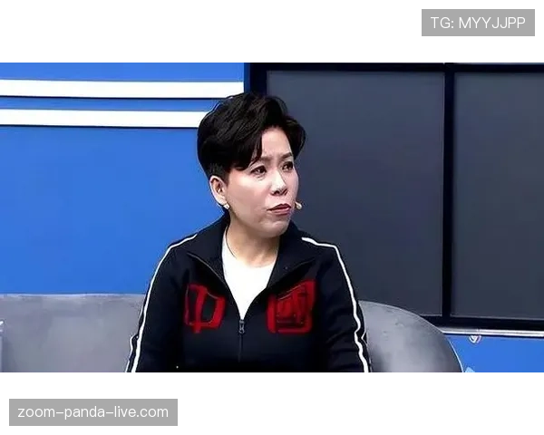 刷到邓亚萍的生活照——娇小身影配老板级细节，这反差我完全消化不了