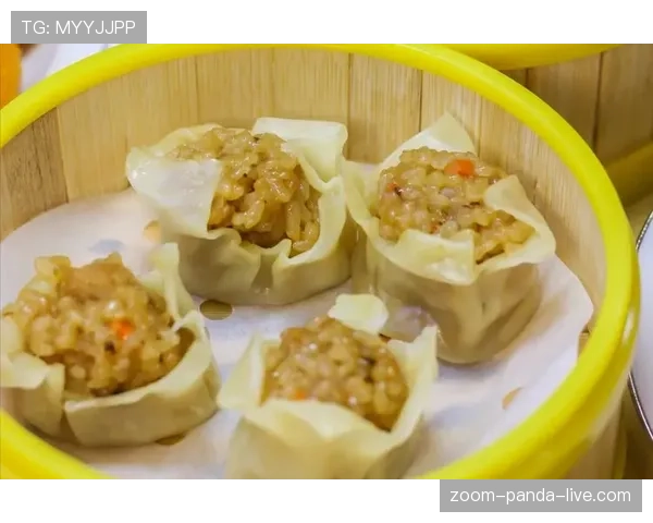 孙一文在小饭馆随手点了菜单上最贵的那道菜，老板当场愣住